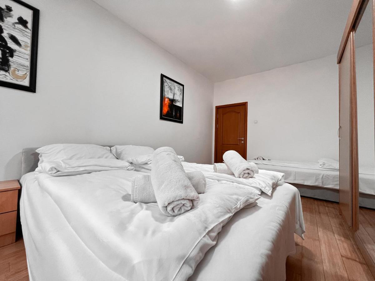 Stan Na Dan Sebastijan Apartma Banja Luka